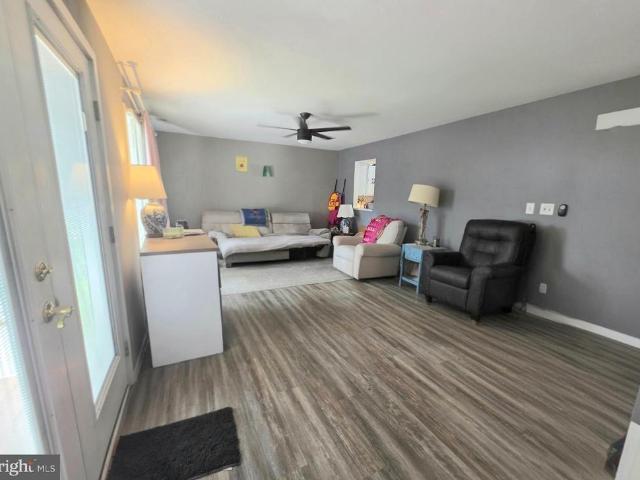 House for sale in Shady Side, Maryland