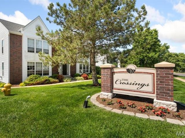Condo for sale in Ballwin, Missouri