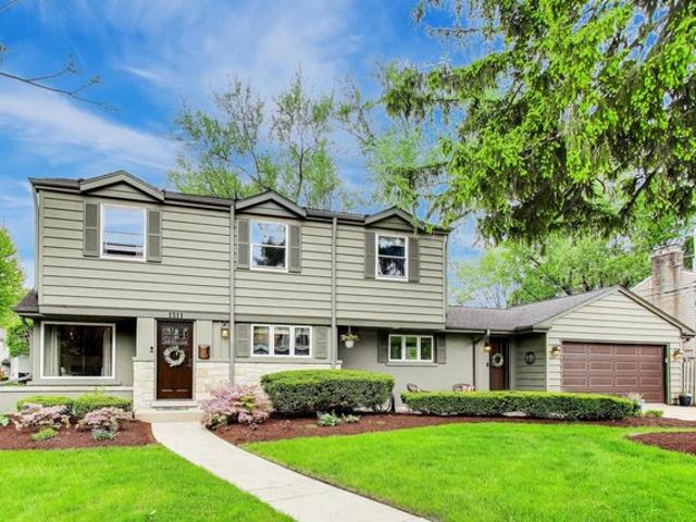 House for sale in Arlington Heights, Illinois