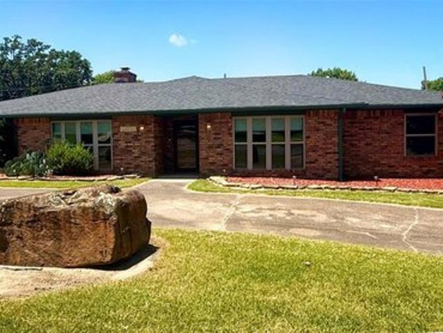 House for sale in Henryetta, Oklahoma
