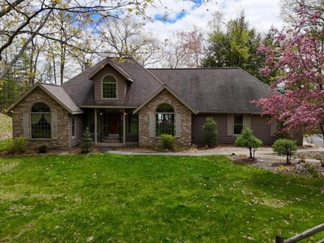 House for sale in Three Lakes, Wisconsin
