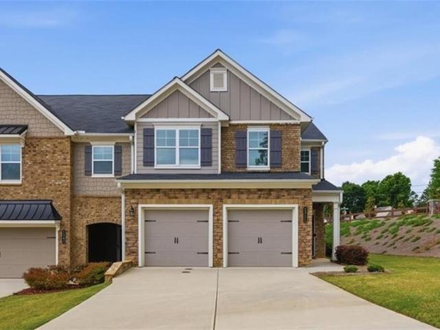 Townhouse for sale in Austell, Cobb County