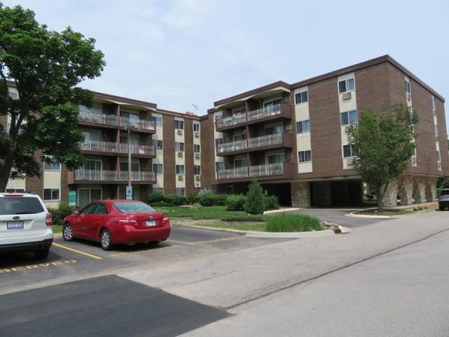 Condo for sale in Lombard, Illinois
