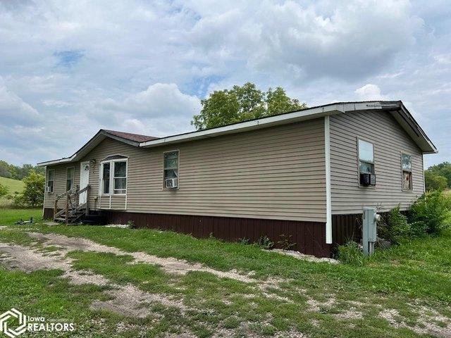 House for sale in Osceola, Iowa