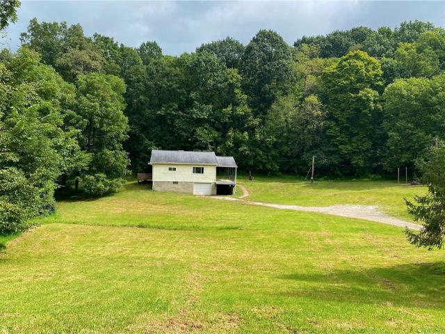 House for sale in Loyalhanna, Derry Township