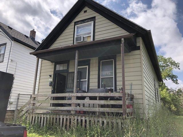 House for sale in Milwaukee, Wisconsin