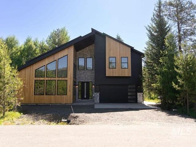 House for sale in Donnelly, Idaho