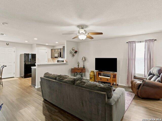House for sale in Saint Hedwig, Texas