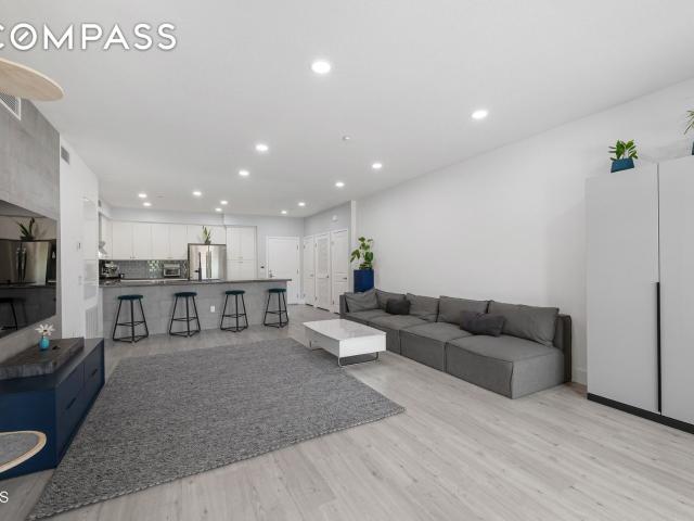 Condo for sale in Hawthorne