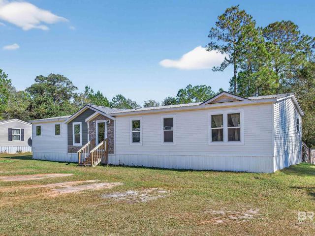 House for sale in Elberta, Alabama