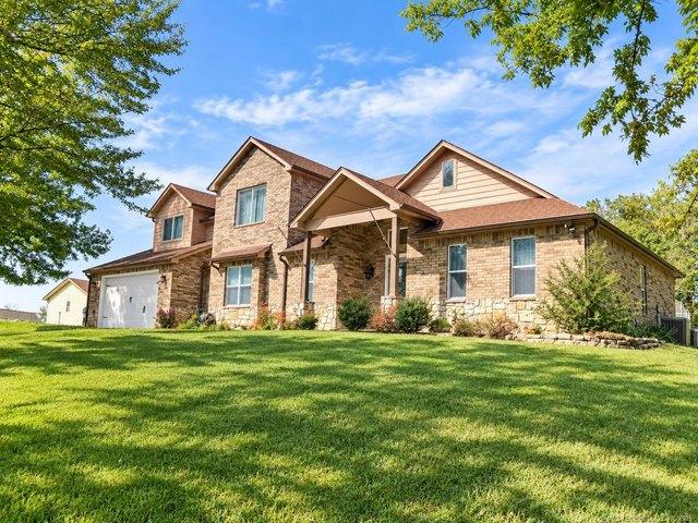 House for sale in Collinsville, Tulsa County
