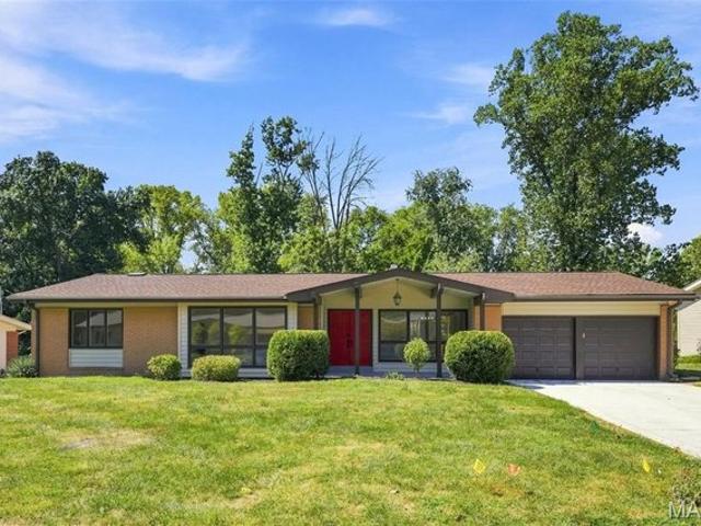 House for sale in Creve Coeur, Missouri