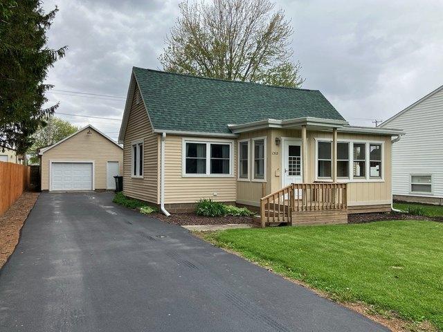 House for sale in Whiteside, Illinois