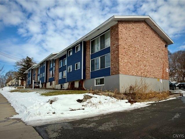 House for sale in Syracuse, New York