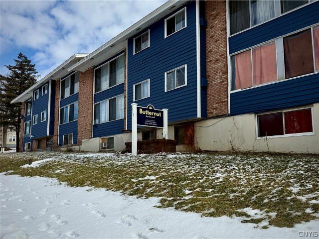 House for sale in Syracuse, New York