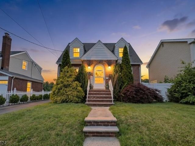 House for sale in Linden, New Jersey
