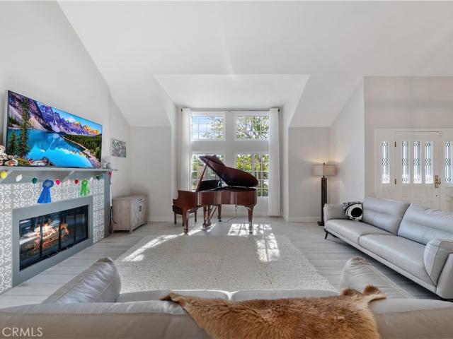 House for sale in Oak Park, California