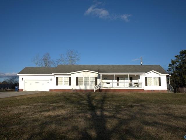 House for sale in Arab, Alabama