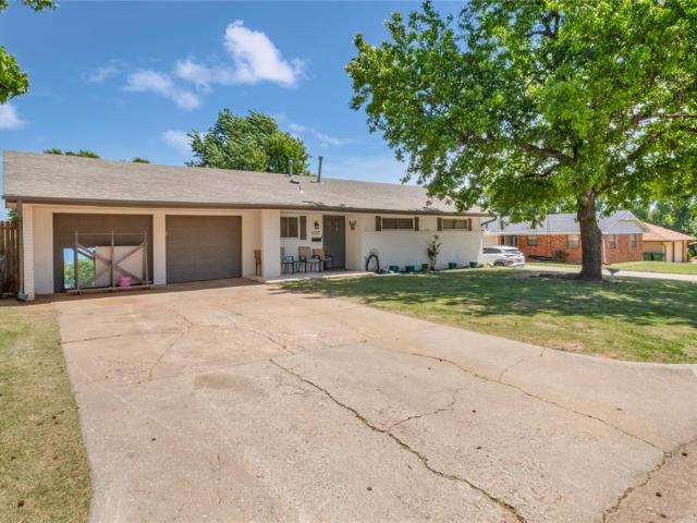 House for sale in Yukon, Oklahoma