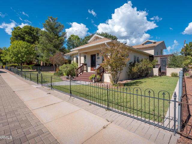 House for sale in Clarkdale / Saupkasuiva, Clarkdale