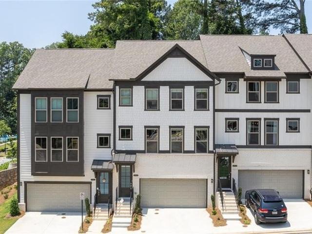 Townhouse for sale in Decatur, Georgia