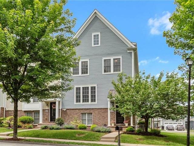Townhouse for sale in Bridgeville, Pennsylvania