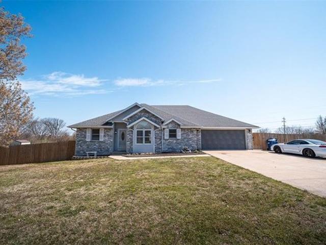 House for sale in Laclede, Missouri