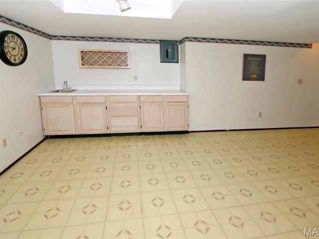 Property for sale in Maryland Heights, Missouri
