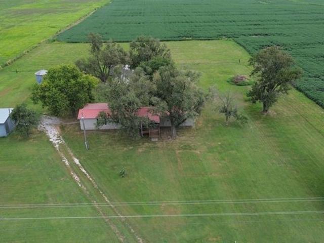 House for sale in Bates, Missouri