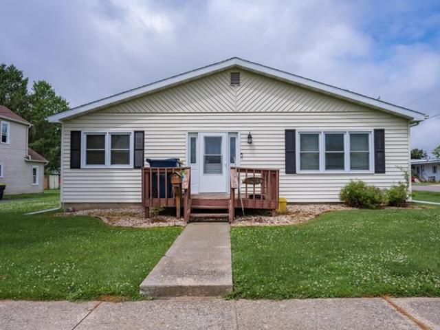 House for sale in Juneau, Wisconsin