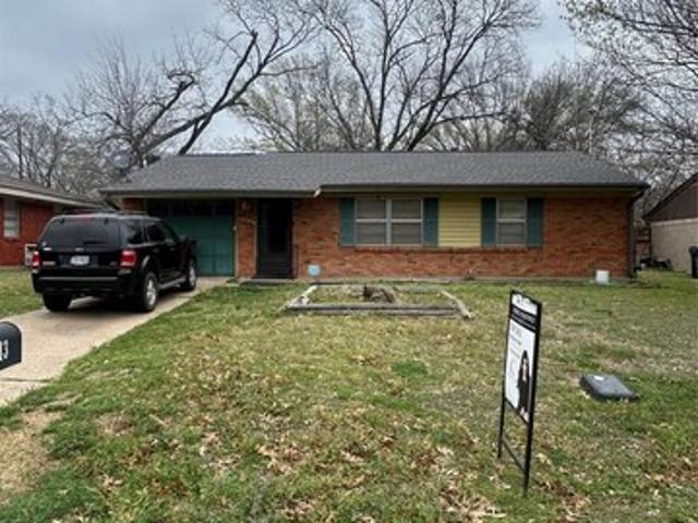 House for sale in Navarro, Texas