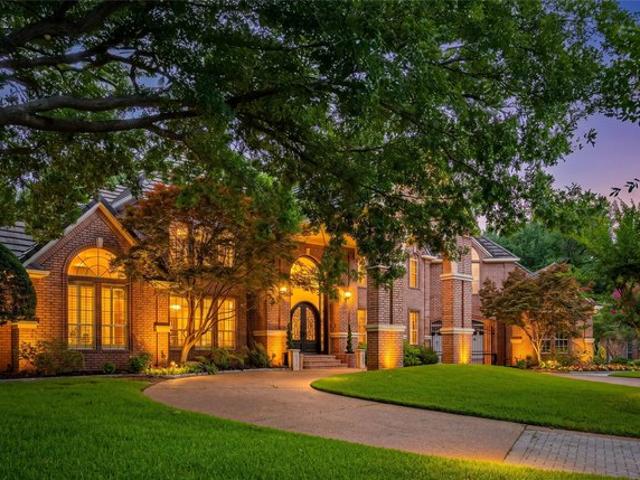 House for sale in Colleyville, Texas