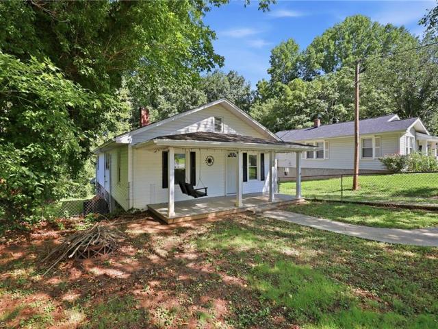 House for sale in Pfafftown, North Carolina