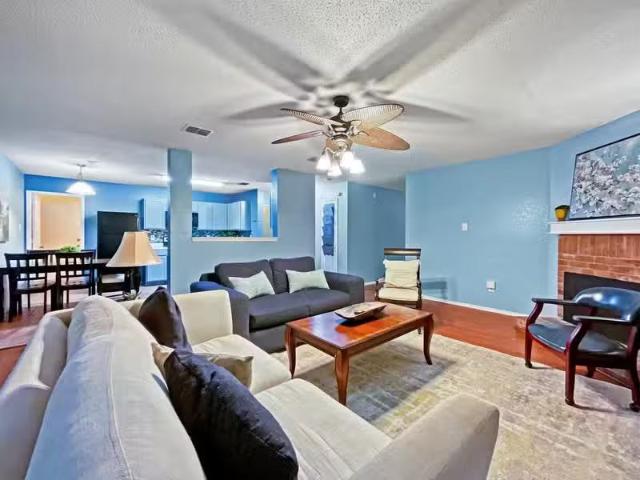 Condo for rent in Carrollton