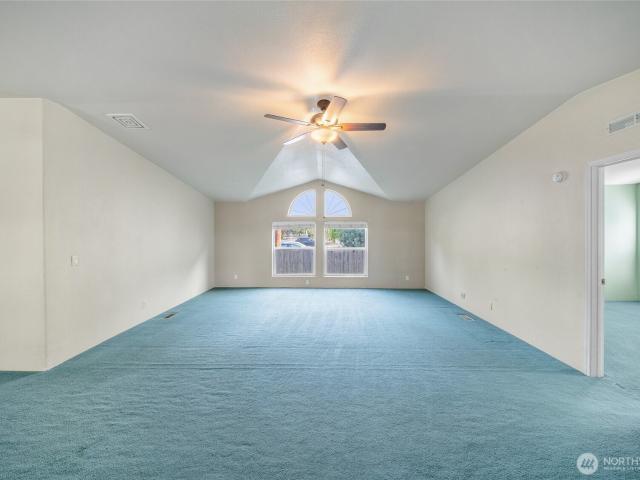 House for sale in Centralia, Washington