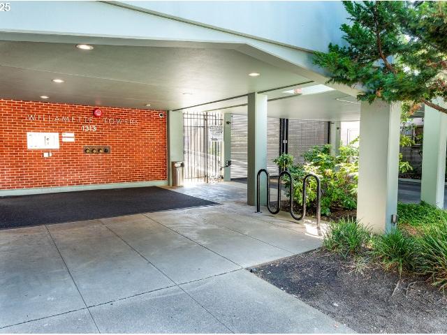 Condo for sale in Eugene
