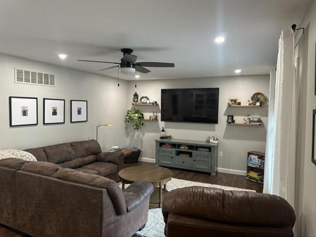 House for sale in Macon, Macon County