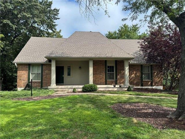 House for sale in Blue Springs, Missouri