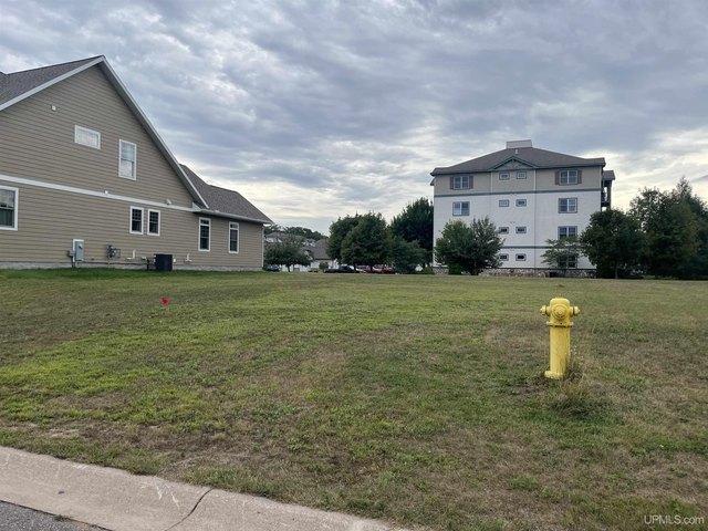 Land for sale in Marquette, Michigan