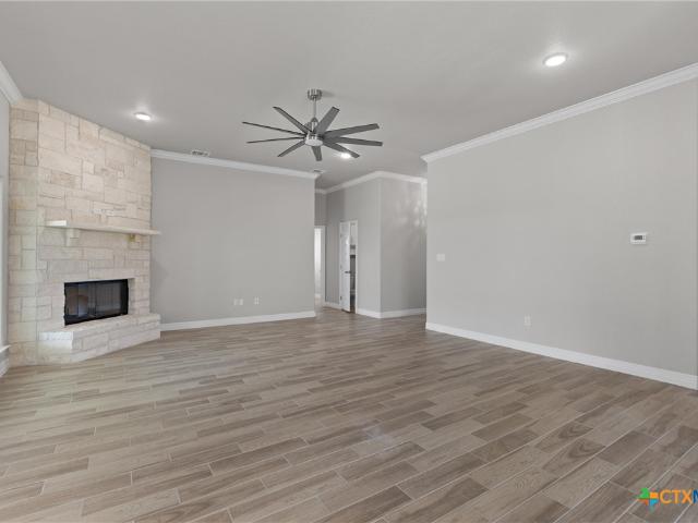 House for sale in Hewitt, Texas