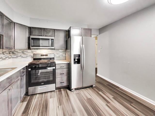 Condo for sale in Lombard, Illinois