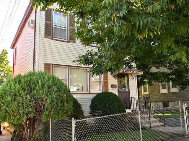 House for sale in Queens, Arverne