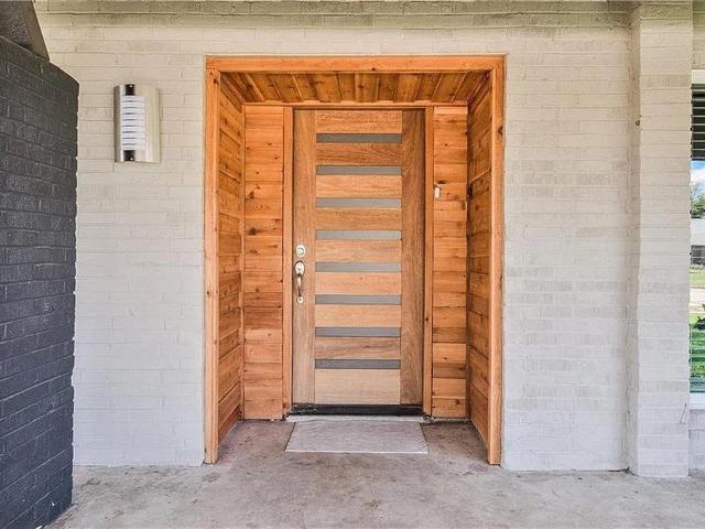 House for sale in Farmers Branch, Texas