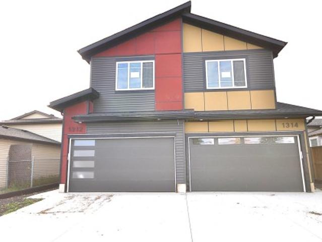 House for sale in Wedgewood, Alberta