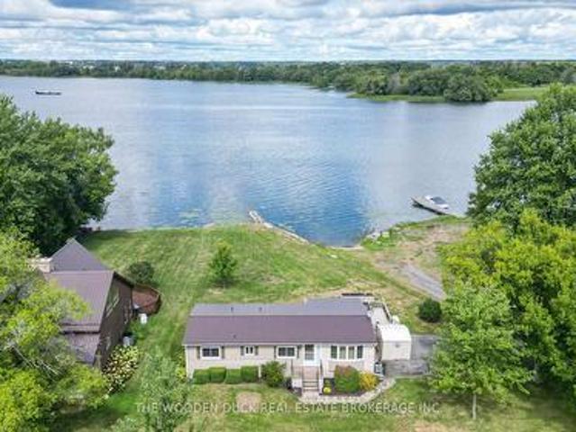 House for sale in Frontenac Islands, Ontario