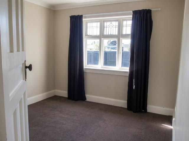 House for rent in Chaslands, Canterbury