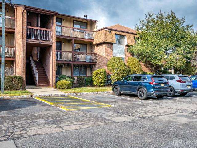Condo for sale in Edison, New Jersey