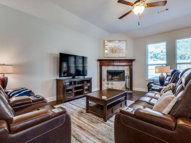 House for sale in Ellis, Texas