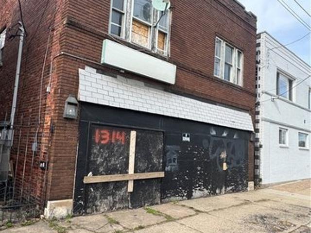 House for sale in Niagara, New York