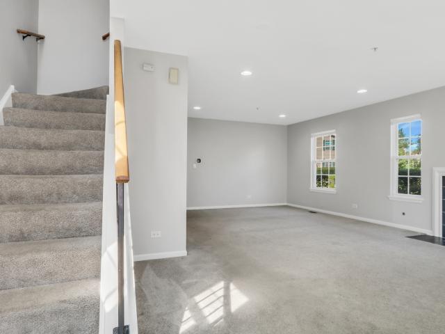 Townhouse for sale in Mundelein, Illinois